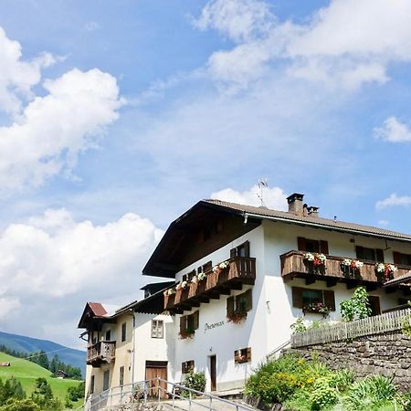 Ciasa Preroman App. Vista Castello Appartement Sankt Martin im Turm Buitenkant foto